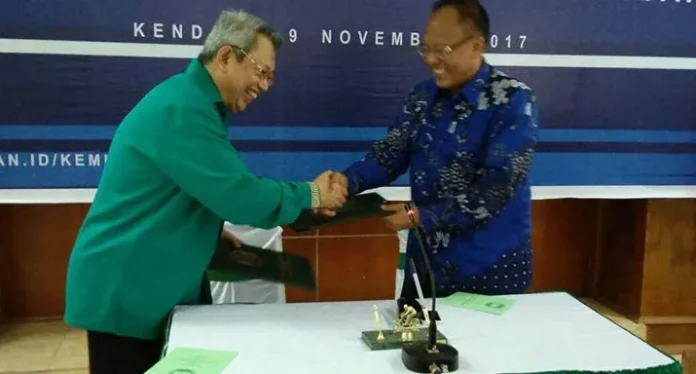 STIK Avicenna-Kemenlu Teken MoU Dirikan Pusat Studi ASEAN