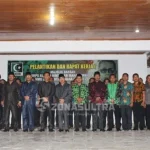 Lantik Pengurus KAHMI, bupati Butur Minta Perkuat Soliditas Membangun Daerah Lantik Pengurus KAHMI, bupati Butur Minta Perkuat Soliditas Membangun Daerah