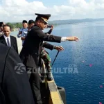 Hari Pahlawan, Polres dan Pemkab Buton Tabur Bunga di Laut Hari Pahlawan, Polres dan Pemkab Buton Tabur Bunga di Laut