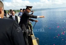 Hari Pahlawan, Polres dan Pemkab Buton Tabur Bunga di Laut Hari Pahlawan, Polres dan Pemkab Buton Tabur Bunga di Laut
