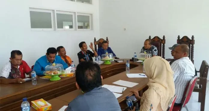 Pembayaran Kontraktor Pasar Laino Tidak Dianggarkan di APBD-P, DPRD Muna Hearing Instansi Terkait