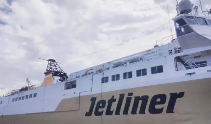 Ini Fakta Seputar KFC Jetliner yang Menabrak Kantor KSOP Lama