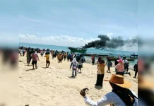 Bawa Penumpang Mau Hadiri Kunjungan Tina Nur Alam, KM Laworo Terbakar di Pulau Indo Bawa Penumpang Mau Hadiri Kunjungan Tina Nur Alam, KM Laworo Terbakar di Pulau Indo