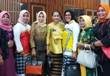 Wa Ode Hamsinah Bolu Harap Perempuan Berkualitas Tidak Takut Berpolitik Wa Ode Hamsinah Bolu Harap Perempuan Berkualitas Tidak Takut Berpolitik