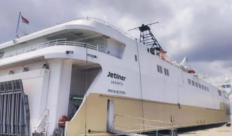 Ini Fakta Seputar KFC Jetliner yang Menabrak Kantor KSOP Lama