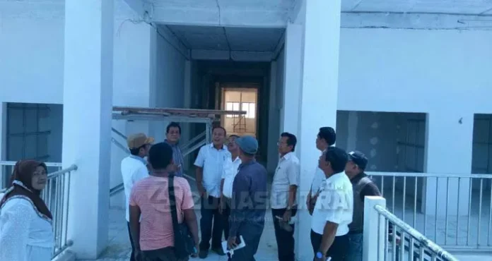kuker_pasar_muna Pembangunan Pasar Laino Mencapai 97 Persen