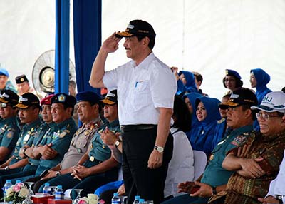 Menko Luhut Lepas KRI Dewaruci dan KRI Bima Suci Ikut Ekspedisi Sail Sabang 2017