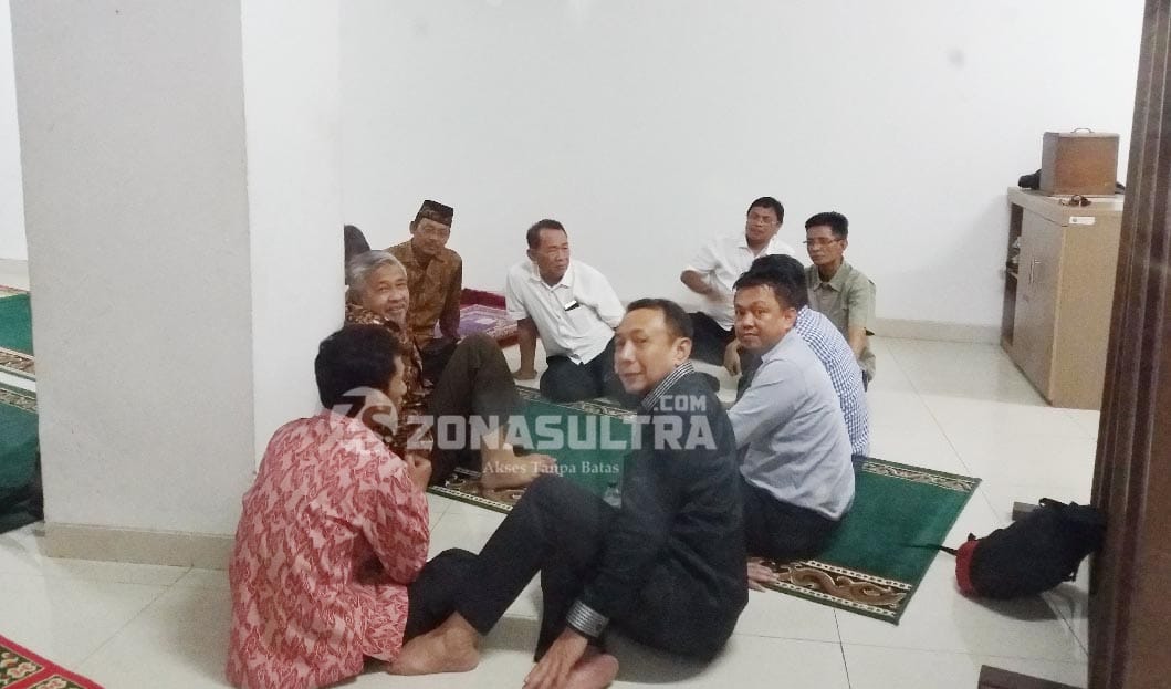 Usai Sidang, Nur Alam Santai di Mushola PN Jakpus