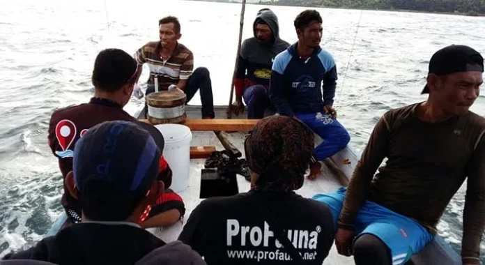 Antam dan YARI Latih Nelayan Pomalaa Membuat Alat Tangkap Ramah Lingkungan