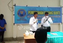 BNNP Sultra Musnahkan Barang Bukti Sabu Milik Siswi SMK BNNP Sultra Musnahkan Barang Bukti Sabu Milik Siswi SMK