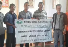 PT PPT Bagikan Bantuan CSR Senilai Rp 93 Juta ke Warga Desa Boenaga dan Boedingi PT PPT Bagikan Bantun CSR Senilai Rp 93 Juta ke Warga Desa Boenaga dan Boedingi