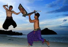 Mengenal Peresean, Duel Tradisional Lombok yang Jadi Atraksi Baru KEK Mandalika Mengenal Peresean, Duel Tradisional Lombok yang Jadi Atraksi Baru KEK Mandalika