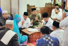 Usai Salat Jumat, Wanita Ini Ucapkan Kalimat Syahadat di Masjid Agung Usai Salat Jumat, Wanita Ini Ucapkan Kalimat Syahadat di Masjid Agung