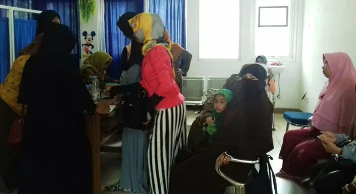 Peringati HKN, Poltekkes Kendari Gelar Pemeriksaan Kanker Serviks dan Kanker Payudara Gratis