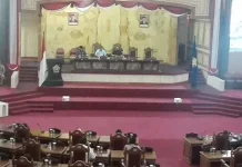 DPRD Setuju Dua Raperda Usulan Pemprov Sultra Dibahas DPRD Setuju Dua Raperda Usulan Pemprov Sultra Dibahas