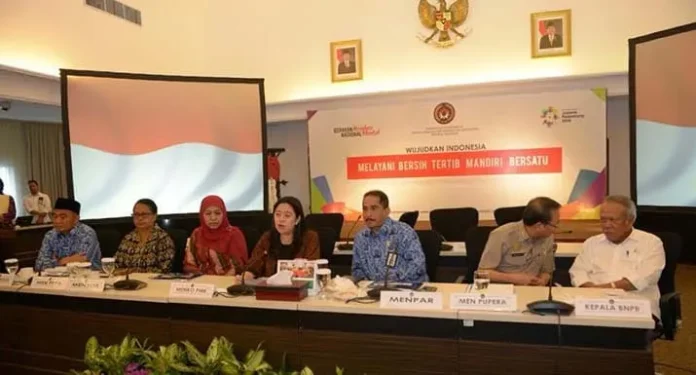 Menko-PMK Puan Maharani Pimpin Rapat Siaga Darurat Gunung Agung Bali