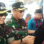 Di Hari Pahlawan, Ruksamin Bagikan 1000 Buku Yasin Peringati Hari Pahlawan, Pemda Konut Salurkan Bantuan di Desa Watu Wula