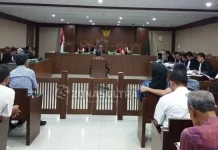 Jalani Sidang Lanjutan, Nur Alam Ajukan Eksepsi Jalani Sidang Lanjutan, Nur Alam Ajukan Eksepsi