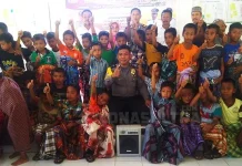 Cerita Brigadir Dekky Sunat Massal 50 Anak di Desa Binaannya Cerita Brigadir Dekky Sunat Massal 50 Anak di Desa Binaannya