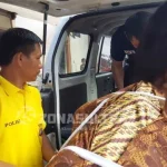 Perbaiki Tiang Listrik, Pria Asal Raha Ini Tewas Kesetrum Perbaiki Tiang Listrik, Pria Asal Raha Ini Tewas Kesetrum