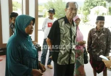 Diduga Jual Raskin, Kades Lawele Dilaporkan ke Kejari Buton Diduga Jual Raskin, Kades Lawele Dilaporkan ke Kejari Buton