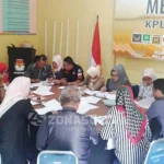 KPU Kendari Teliti Perbaikan Administrasi 13 Parpol KPU Kendari Teliti Perbaikan Administrasi 13 Parpol