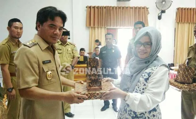 Taat Pajak, 5 Kades di Konut Dapat Penghargaan