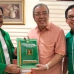 Bangun Komitmen Kebersamaan, PPP Resmi Beri SK Rekomendasi Asrun-Hugua Bangun Komitmen Kebersamaan, PPP Resmi Beri SK Rekomendasi Asrun-Hugua