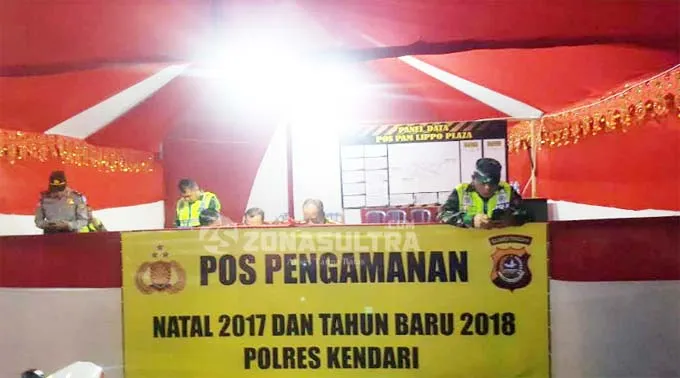Pos_Pengaman Angkat Budaya Lokal, Pos Pengamanan Tahun Baru di Kendari Didekor Mirip Pelaminan