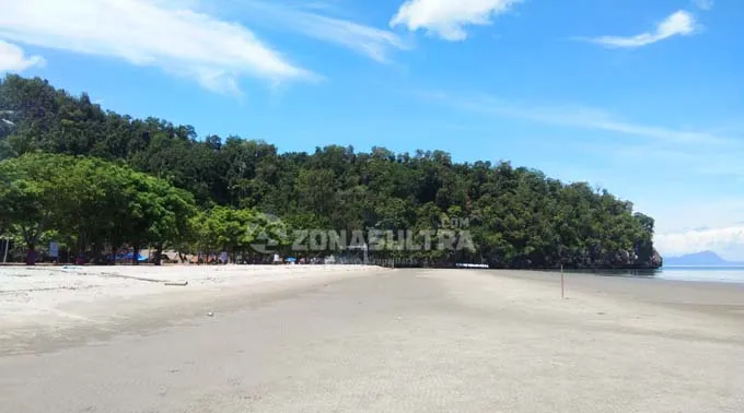 Wisata+Pantai+Taipa1 Wisata Pantai Taipa