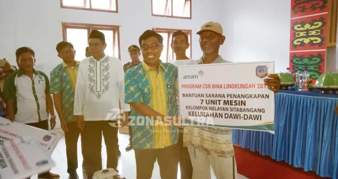antam_bantuan1 PT Antam Bantu 45 Unit Mesin Kapal bagi Nelayan di Pomalaa
