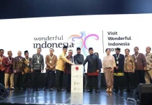 Menpar Arief Yahya-PHRI Luncurkan Aplikasi Pemesanan Hotel Bookingina.com Menpar Arief Yahya-PHRI Luncurkan Aplikasi Pemesanan Hotel Bookingina.com