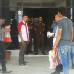 Oknum Kepala Desa di Konsel Dilaporkan Warganya ke Jaksa karena Diduga Selewengkan Restra Oknum Kepala Desa di Konsel Dilaporkan Warganya ke Jaksa karena Diduga Selewengkan Restra