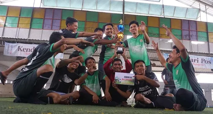 futsal_zona3 Tim Futsal Zonasultra.com Raih Juara III Liga Media 2017