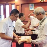 Sekda Melarang SKPD Bakar Surat Administrasi Pemerintahan Sekda Melarang SKPD Bakar Surat Administrasi Pemerintahan