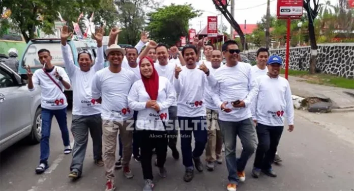 Rayakan HUT ke-42, Alumni SMAN 4 Kendari Gelar Jalan Santai