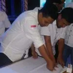 Komitmen Menangkan Asrun-Hugua, Kopi Surga Beri Jempol Darah Komitmen Menangkan Asrun-Hugua, Kopi Surga Beri Jempol Darah