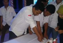 Komitmen Menangkan Asrun-Hugua, Kopi Surga Beri Jempol Darah Komitmen Menangkan Asrun-Hugua, Kopi Surga Beri Jempol Darah