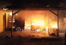 Rumah Warga Kolut Terbakar, Uang Rp 10 Juta di Bawah Kasur Ludes Rumah Warga Kolut Terbakar, Uang Rp 10 Juta di Bawah Kasur Ludes