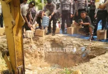 Polres Kendari Musnahkan 671 Liter Kameko dan 175 Liter Pongasi Polres Kendari Musnahkan 671 Liter Kameko dan 175 Liter Pongasi