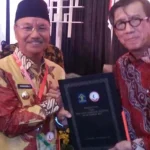 Konsel Raih Penghargaan sebagai Kabupaten Peduli HAM dari Presiden Jokowi Konsel Raih Penghargaan sebagai Kabupaten Peduli HAM dari Presiden Jokowi