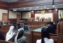 Pengadilan Tipikor Tolak Eksepsi Nur Alam Pengadilan Tipikor Tolak Eksepsi Nur Alam