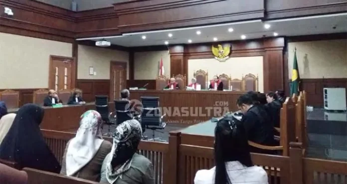 sidang Pengadilan Tipikor Tolak Eksepsi Nur Alam