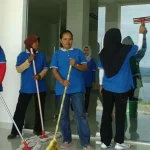 Pelihara Kebersihan Perkantoran di Takawa, Pemda Buton Kontrak 60 Tenaga Kebersihan Pelihara Kebersihan Perkantoran di Takawa, Pemda Buton Kontrak 60 Tenaga Kebersihan