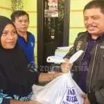 Kunjungi Sultra, Umar Arsal Bagikan 1500 Paket Sembako Kunjungi Sultra, Umar Arsal Bagikan 1500 Paket Sembako