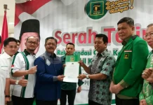Barengan Ridwan Kamil, Rusda-Sjafei Terima SK Dari PPP