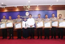 Polres Kendari Masuk 9 Besar Layanan Publik Terbaik se-Indonesia Polres Kendari Masuk 9 Besar Layanan Publik Terbaik se-Indonesia