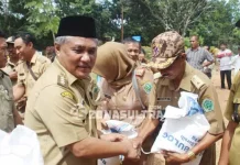 Bupati Konawe Launcing Penyaluran Bansos Rastra 2018 Bupati Konawe Launcing Penyaluran Bansos Rastra 2018