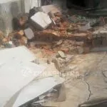 Seorang Nenek Tewas Tertimpa Runtuhan Bangunan Tua Seorang Nenek Tewas Tertimpa Runtuhan Bangunan Tua