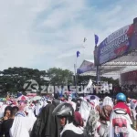 Puluhan Ribu Massa Hadiri Deklarasi Pasangan Asrun-Hugua Puluhan Ribu Massa Hadiri Deklarasi Pasangan Asrun-Hugua